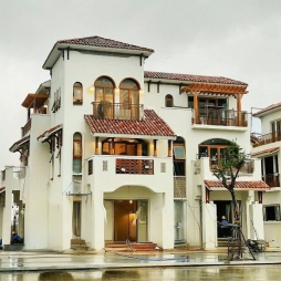 Kiến trúc ngói Mediteriano Địa Trung Hải - Màu gốm tự nhiên nguyên bản Kiến trúc ngói Mediteriano Địa Trung Hải - Màu gốm tự nhiên nguyên bản