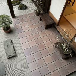 Gạch mộc sống chậm nâu cũ 20x20