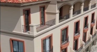 ngói máng sóng lớn kiểu địa trung hải