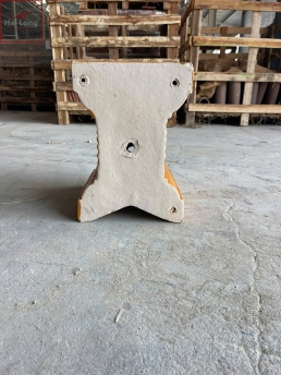 Bò nóc mái chùa nhà thờ Họa tiết Liên Hoa Lưu Hành Sinh Khí men vàng hổ phách 32x25 (cm)  01