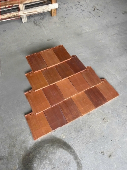 Ngói ManVillas máu vân gỗ nâu đỏ 01