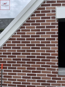 Gạch thẻ ốp tường 70% màu đỏ đậm 30% màu đỏ đào 01