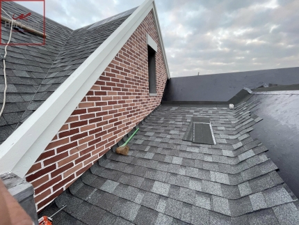 Gạch thẻ ốp tường 70% màu đỏ đậm 30% màu đỏ đào 01