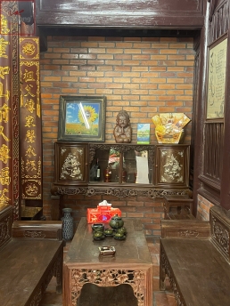 Gạch thẻ ốp tường nhà cổ - nhà thờ họ 01