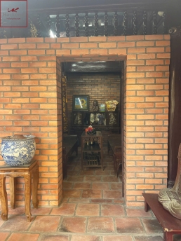 Gạch thẻ ốp tường nhà cổ - nhà thờ họ 01