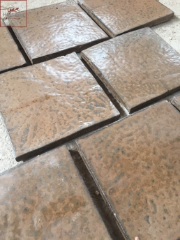 gach lat nen men nau gam Hai Long Tiles