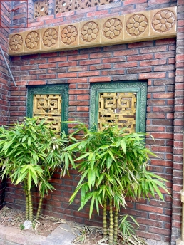 gạch thông gió 1m2 Thọ Mộc Vân tráng men